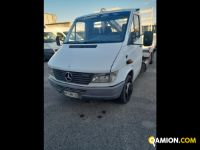 Mercedes Mod. MERCEDES Vers. MERCEDES | Leggero Cabinato <= 35 q.li Cassone fisso con Gru | INDUSTRIAL CARS S.P.A