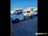 Mercedes Mod. MERCEDES Vers. MERCEDES | Leggero Cabinato <= 35 q.li Cassone fisso con Gru | INDUSTRIAL CARS S.P.A