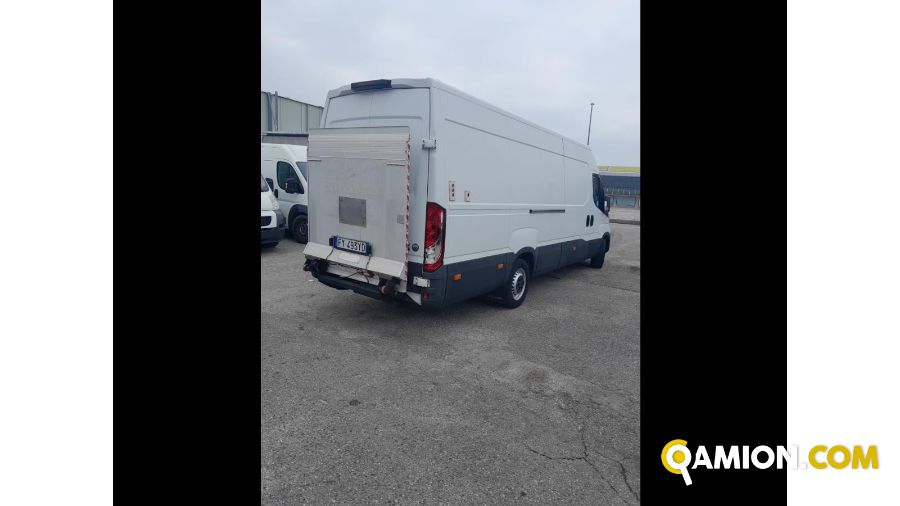 Iveco Mod. IVECO Vers. IVECO | Leggero Furgone <= 35 q.li Furgone di serie / Van | INDUSTRIAL CARS S.P.A