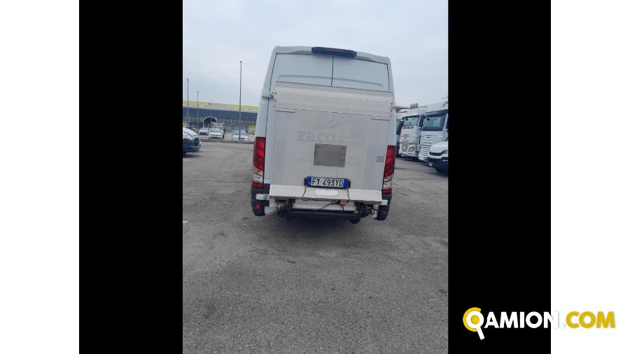 Iveco Mod. IVECO Vers. IVECO | Leggero Furgone <= 35 q.li Furgone di serie / Van | INDUSTRIAL CARS S.P.A
