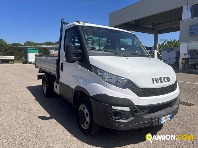 Iveco Mod. IVECO Vers. IVECO | Leggero Cabinato <= 35 q.li Cassone Ribaltabile | INDUSTRIAL CARS S.P.A