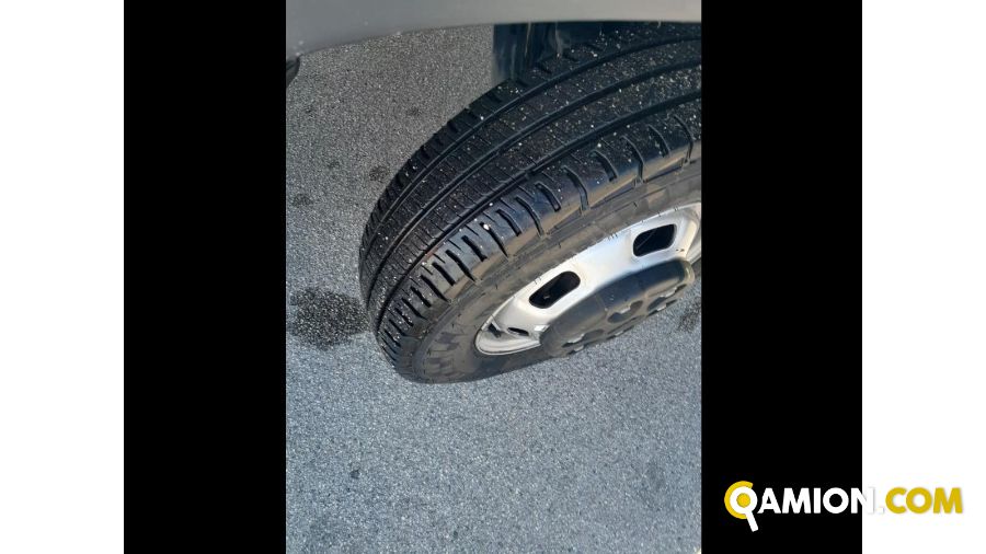 Iveco Mod. IVECO Vers. IVECO | Leggero Cabinato <= 35 q.li Furgonato con sponda | INDUSTRIAL CARS S.P.A