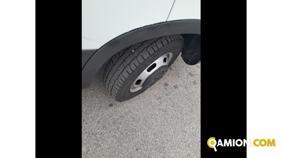 Iveco Mod. IVECO Vers. IVECO | Leggero Cabinato <= 35 q.li Cassone fisso | INDUSTRIAL CARS S.P.A