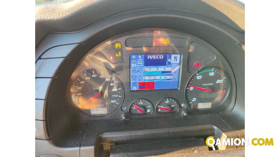 Iveco Mod. IVECO Vers. IVECO | Motrice Isotermico con gruppo frigo e sponda | INDUSTRIAL CARS S.P.A