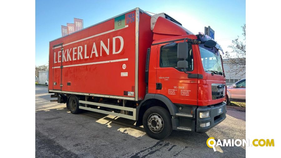 Man Mod. MAN Vers. MAN | Leggero Cabinato > 35 q.li Isotermico con gruppo frigo e sponda | INDUSTRIAL CARS S.P.A