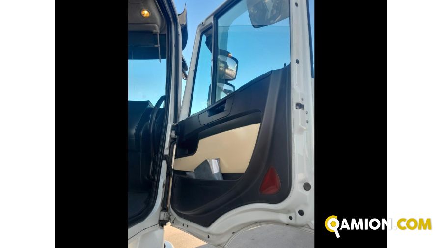 Iveco Mod. IVECO Vers. IVECO | Motrice Cassone fisso | INDUSTRIAL CARS S.P.A