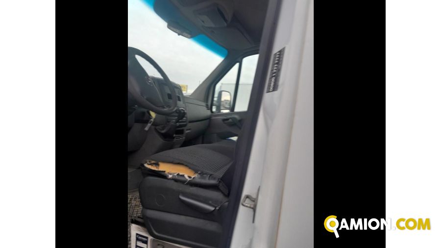 Mercedes Mod. MERCEDES V.I. Vers. MERCEDES V.I. | Leggero Cabinato <= 35 q.li Cassone fisso | INDUSTRIAL CARS S.P.A