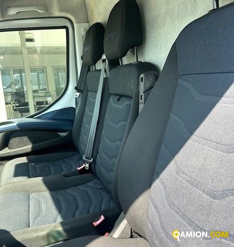 Iveco Mod. IVECO Vers. IVECO | Leggero Cabinato <= 35 q.li Isotermico con gruppo frigo | INDUSTRIAL CARS S.P.A