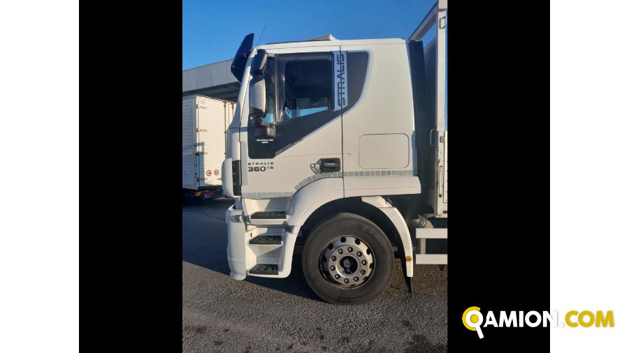 Iveco Mod. IVECO Vers. IVECO | Motrice Cassone fisso | INDUSTRIAL CARS S.P.A