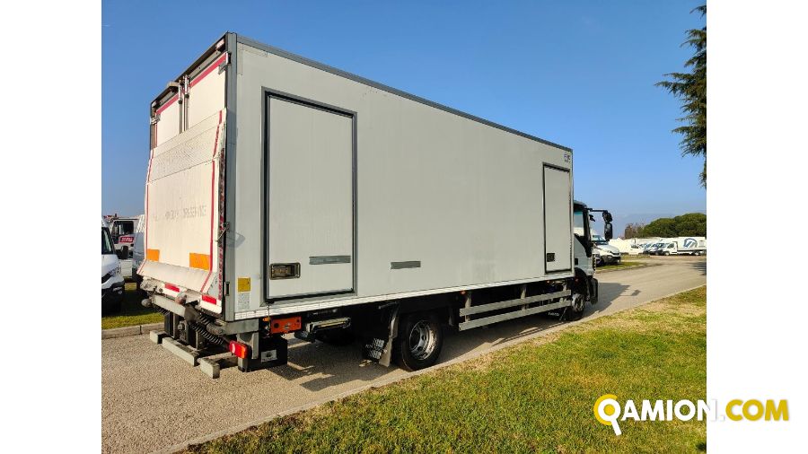 Iveco Mod. IVECO Vers. IVECO | Leggero Cabinato > 35 q.li Isotermico con gruppo frigo e sponda | INDUSTRIAL CARS S.P.A