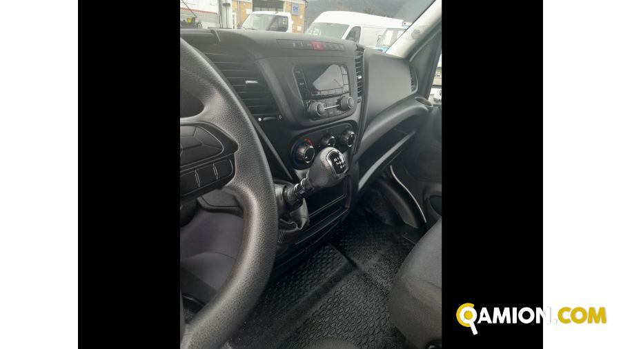 Iveco Mod. IVECO Vers. IVECO | Leggero Cabinato <= 35 q.li Furgonato | INDUSTRIAL CARS S.P.A