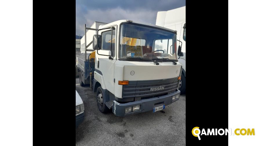 Nissan Mod. NISSAN Vers. NISSAN | Leggero Cabinato <= 35 q.li Cassone fisso con Gru | INDUSTRIAL CARS S.P.A