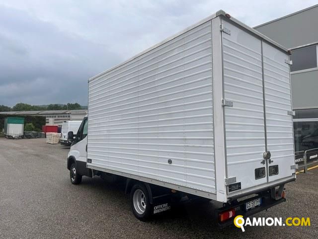 Iveco Mod. IVECO Vers. IVECO | Leggero Furgone <= 35 q.li Furgone di serie / Van | INDUSTRIAL CARS S.P.A