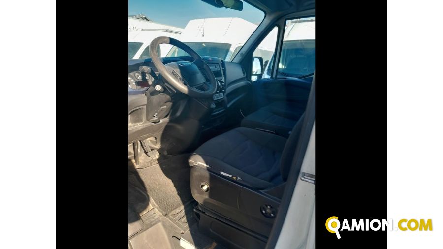 Iveco Mod. IVECO Vers. IVECO | Leggero Cabinato <= 35 q.li Cassone fisso con centina | INDUSTRIAL CARS S.P.A