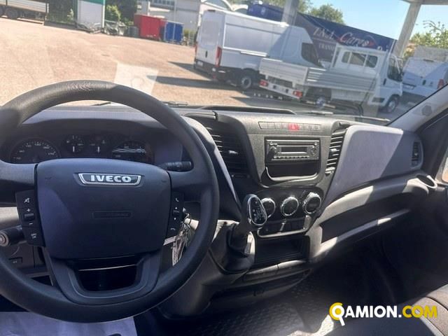 Iveco Mod. IVECO Vers. IVECO | Leggero Cabinato <= 35 q.li Cassone fisso | INDUSTRIAL CARS S.P.A