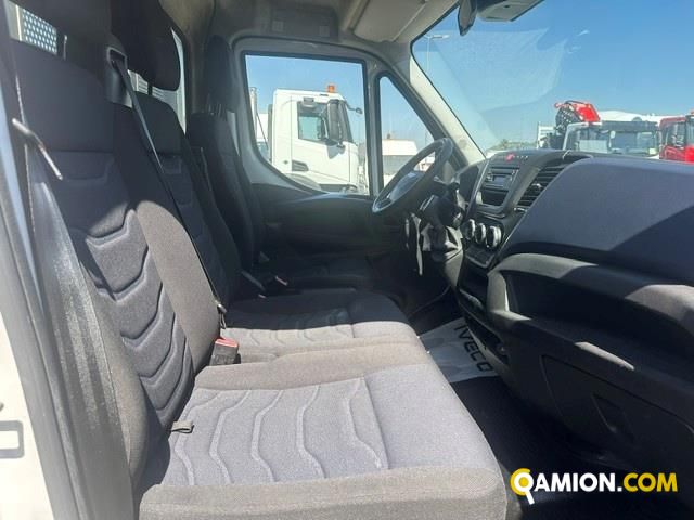 Iveco Mod. IVECO Vers. IVECO | Leggero Cabinato <= 35 q.li Cassone fisso | INDUSTRIAL CARS S.P.A
