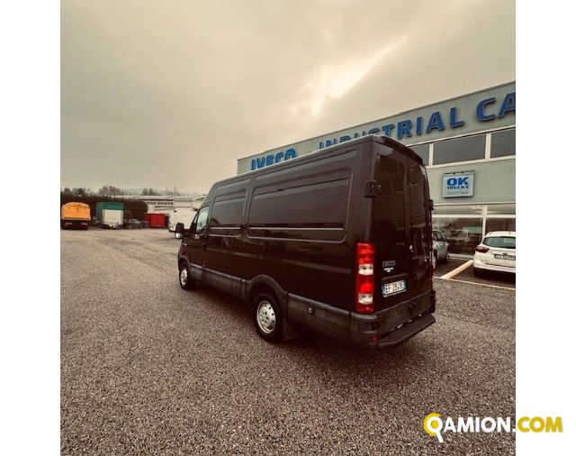 Iveco Mod. IVECO Vers. IVECO | Leggero Furgone <= 35 q.li Furgone di serie / Van | INDUSTRIAL CARS S.P.A