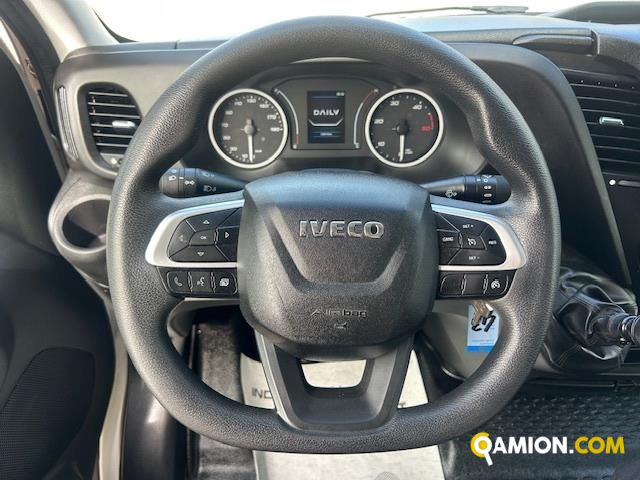 Iveco Mod. IVECO Vers. IVECO | Leggero Cabinato <= 35 q.li Cassone fisso con centina | INDUSTRIAL CARS S.P.A