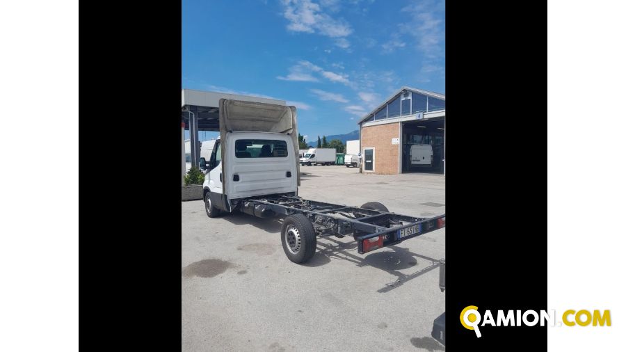 Iveco Mod. IVECO Vers. IVECO | Leggero Cabinato <= 35 q.li Telaio | INDUSTRIAL CARS S.P.A