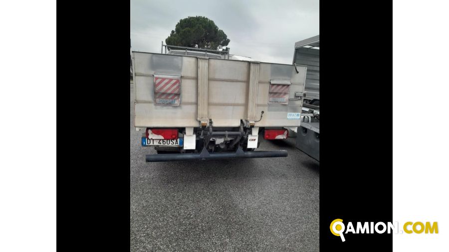 Mercedes Mod. MERCEDES V.I. Vers. MERCEDES V.I. | Leggero Cabinato <= 35 q.li Cassone fisso | INDUSTRIAL CARS S.P.A