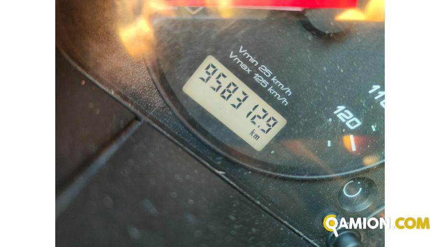 Iveco Mod. IVECO Vers. IVECO | Motrice Isotermico con gruppo frigo e sponda | INDUSTRIAL CARS S.P.A