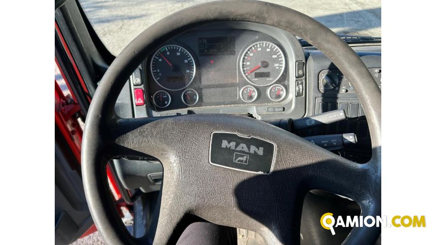 Man Mod. MAN Vers. MAN | Leggero Cabinato > 35 q.li Isotermico con gruppo frigo e sponda | INDUSTRIAL CARS S.P.A
