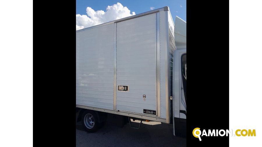 Iveco Mod. IVECO Vers. IVECO | Leggero Cabinato <= 35 q.li Furgonato con sponda | INDUSTRIAL CARS S.P.A
