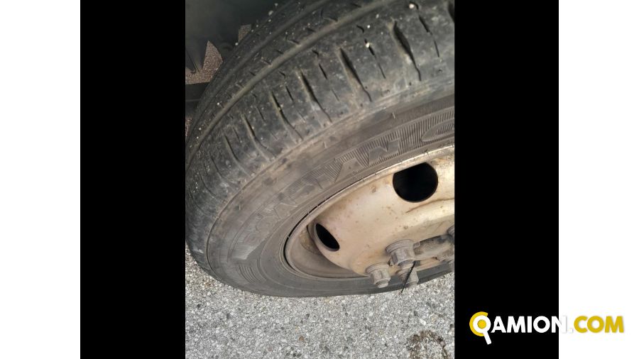 Nissan Mod. NISSAN Vers. NISSAN | Leggero Cabinato <= 35 q.li Cassone fisso con Gru | INDUSTRIAL CARS S.P.A