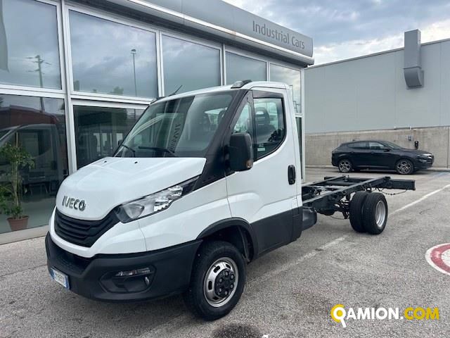 Iveco Mod. IVECO Vers. IVECO | Leggero Cabinato <= 35 q.li Telaio | INDUSTRIAL CARS S.P.A