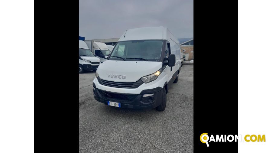 Iveco Mod. IVECO Vers. IVECO | Leggero Furgone <= 35 q.li Furgone di serie / Van | INDUSTRIAL CARS S.P.A