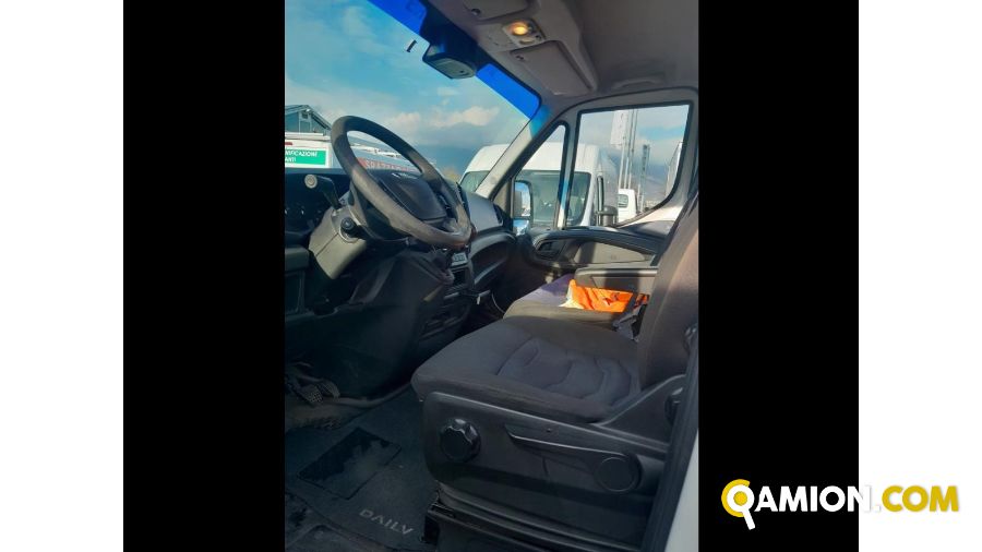 Iveco Mod. IVECO Vers. IVECO | Leggero Cabinato <= 35 q.li Cassone fisso con centina | INDUSTRIAL CARS S.P.A