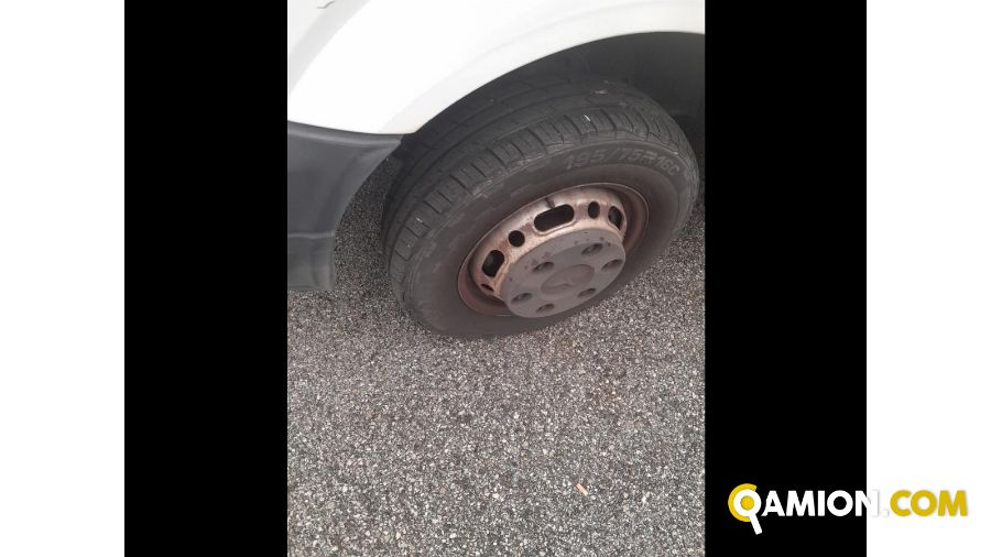 Mercedes Mod. MERCEDES V.I. Vers. MERCEDES V.I. | Leggero Cabinato <= 35 q.li Cassone fisso | INDUSTRIAL CARS S.P.A