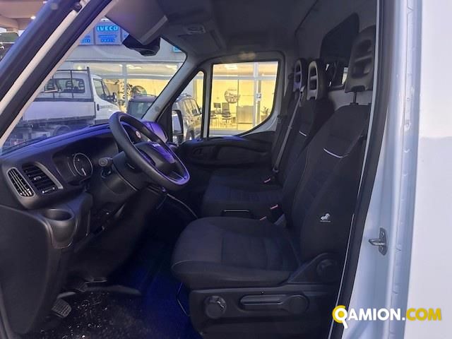 Iveco Mod. IVECO Vers. IVECO | Leggero Furgone <= 35 q.li Furgone di serie / Van | INDUSTRIAL CARS S.P.A
