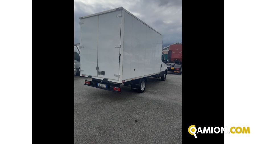 Iveco Mod. IVECO Vers. IVECO | Leggero Cabinato <= 35 q.li Furgonato | INDUSTRIAL CARS S.P.A