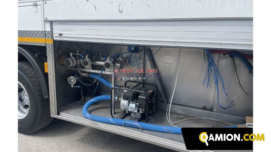 Mercedes Axor 1833 2 Assi Q 180 Axor 1833 2 Assi Q 180 | EUROCAR2002 S.R.L.