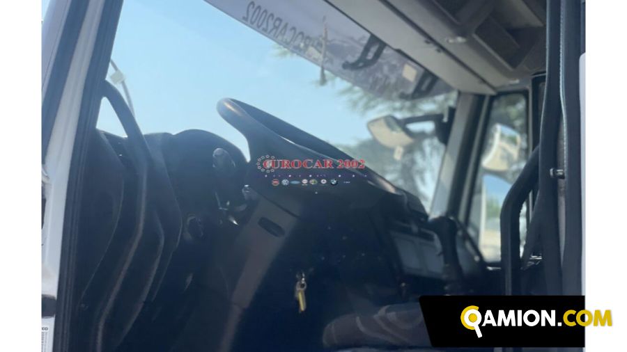 Iveco Stralis 330 Hi Way 2 Assi Q 180 Stralis 330 Hi Way 2 Assi Q 180 | EUROCAR2002 S.R.L.
