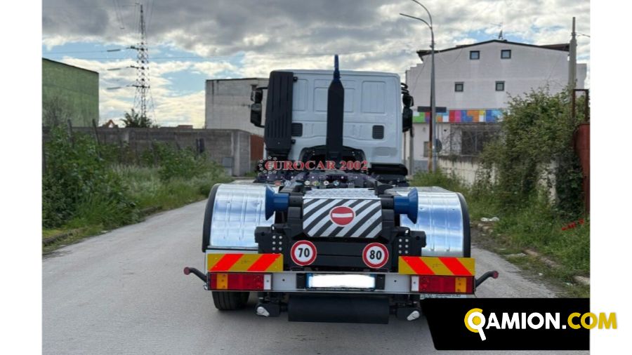 Iveco Stralis 330 Cabina Corta Passo 3800 Stralis 330 Cabina Corta Passo 3800 | EUROCAR2002 S.R.L.