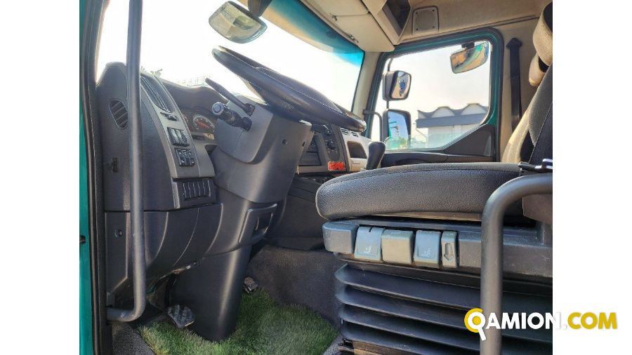 Renault MIDLUM - GRU e RIBALTABILE MIDLUM - GRU e RIBALTABILE | Altro Cassone Ribaltabile