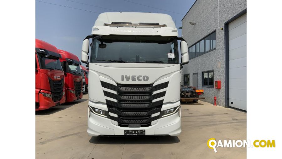 Iveco S-WAY AS440S48