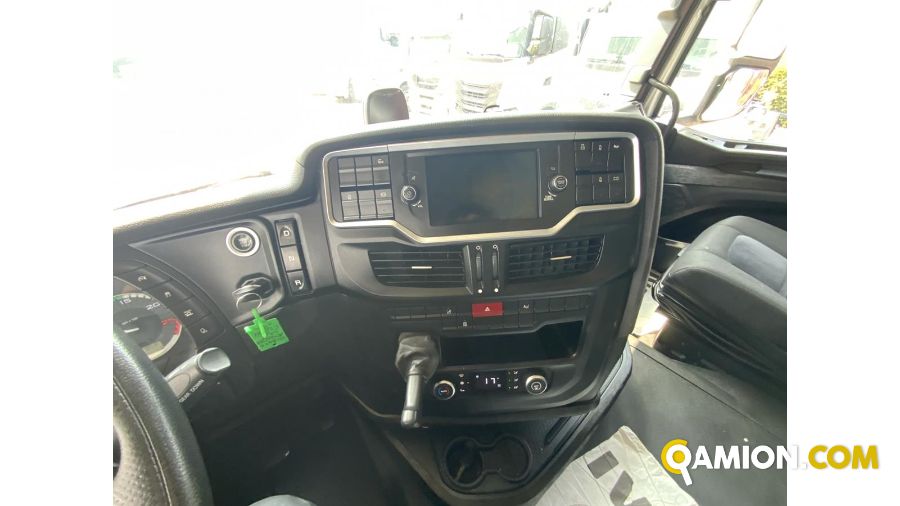 Iveco S-WAY AS440S48