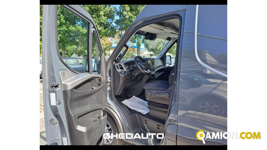 Iveco Daily V 35.21 HI-MATIC 2022 Daily 35 S21H3.0 A8 V H2 3520L HD | Leggeri <= 3,5 Altro | GHEDAUTO Veicoli Industriali S.r.l.