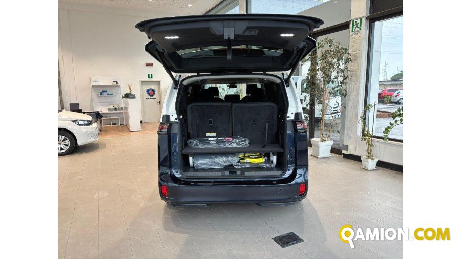 Volkswagen ID.Buzz Pro 4/5-Porte | TOSCANDIA SPA