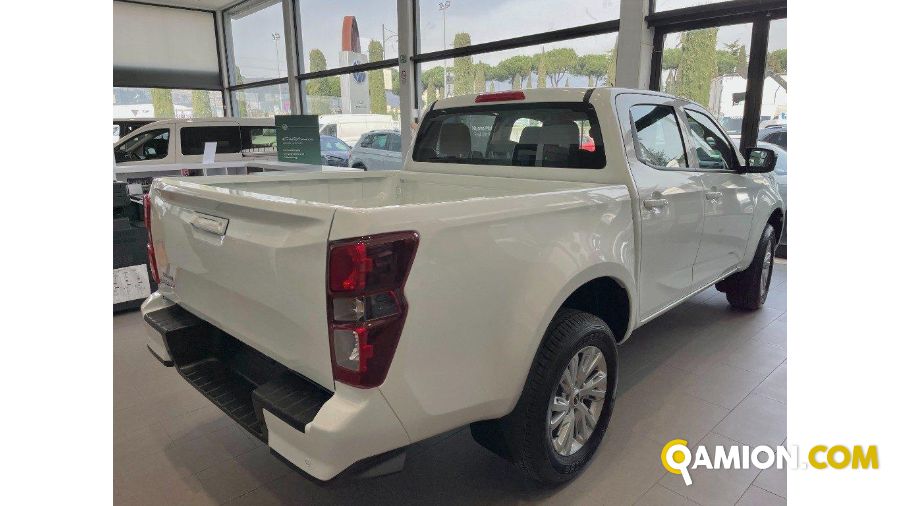 Isuzu D-MAX 1.9 td crew N60BB 4x4 auto 4/5-Porte | TOSCANDIA SPA