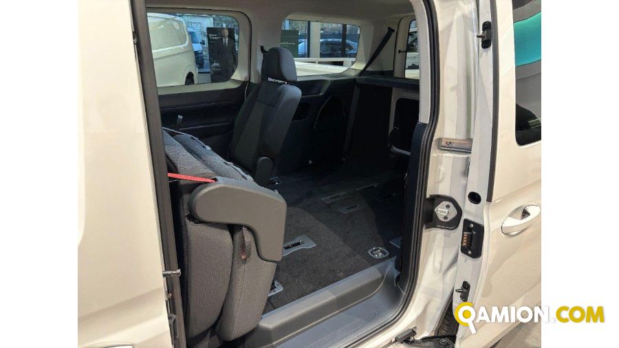 Volkswagen CADDY 2.0 TDI 122 CV Autocarro DSG Space Maxi Monovolume | TOSCANDIA SPA