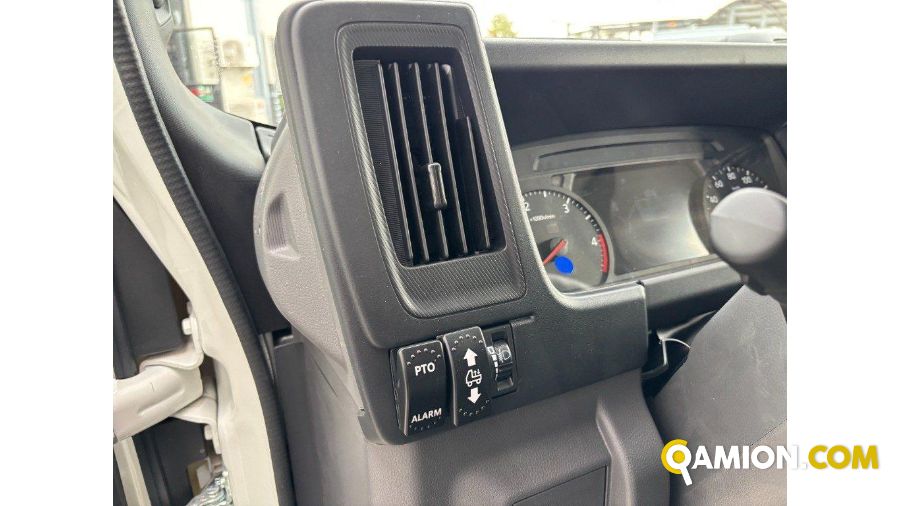 Isuzu Serie N  M21 Serie N  M21 | Autocarro fino 7.5t Cassone Ribaltabile | TOSCANDIA SPA