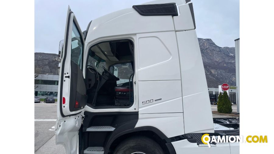 Volvo FH 500 COMPLETO DI ADR ED IMPIANTO IDRAULICO FH 500 COMPLETO DI ADR ED IMPIANTO IDRAULICO Altro | SCANIA ITALIA RETAIL S.P.A