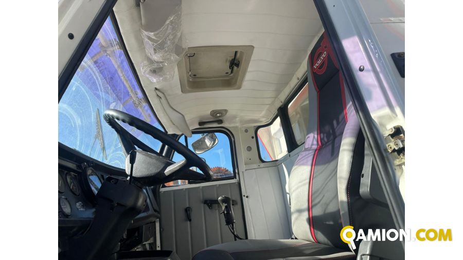 VOLVO TRUCKS NH12 18 NH12 18