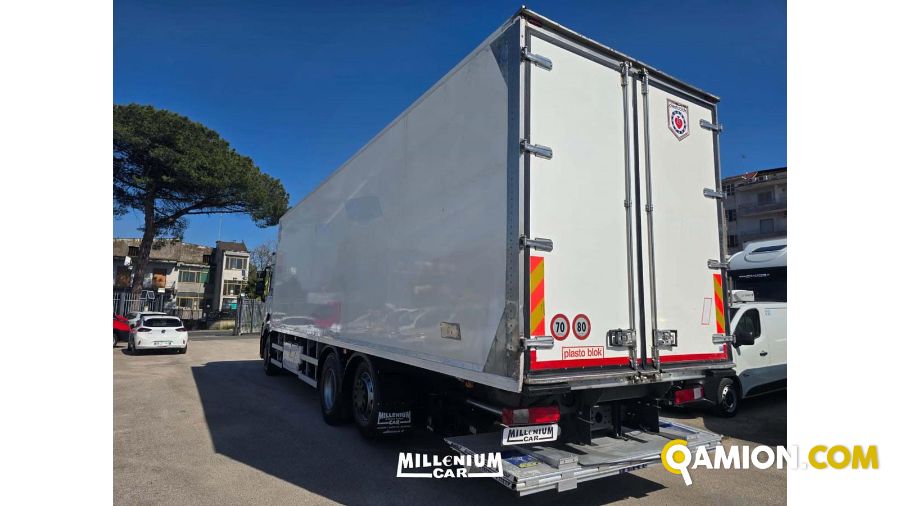 Renault T HIGH t high | Millenium Car