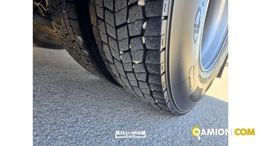 Ford FMAX 500 WHITE PACK MEG CAB FMAX 500 WHITE PACK MEG CAB | Millenium Car