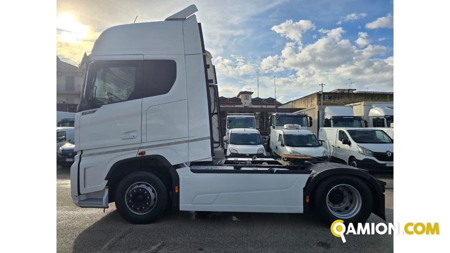 Ford FMAX trattore FMAX trattore | Millenium Car